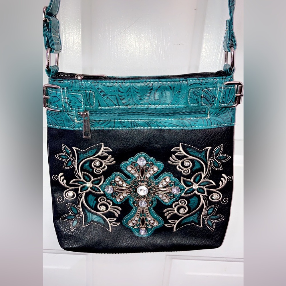 Nice beaded purse NWT